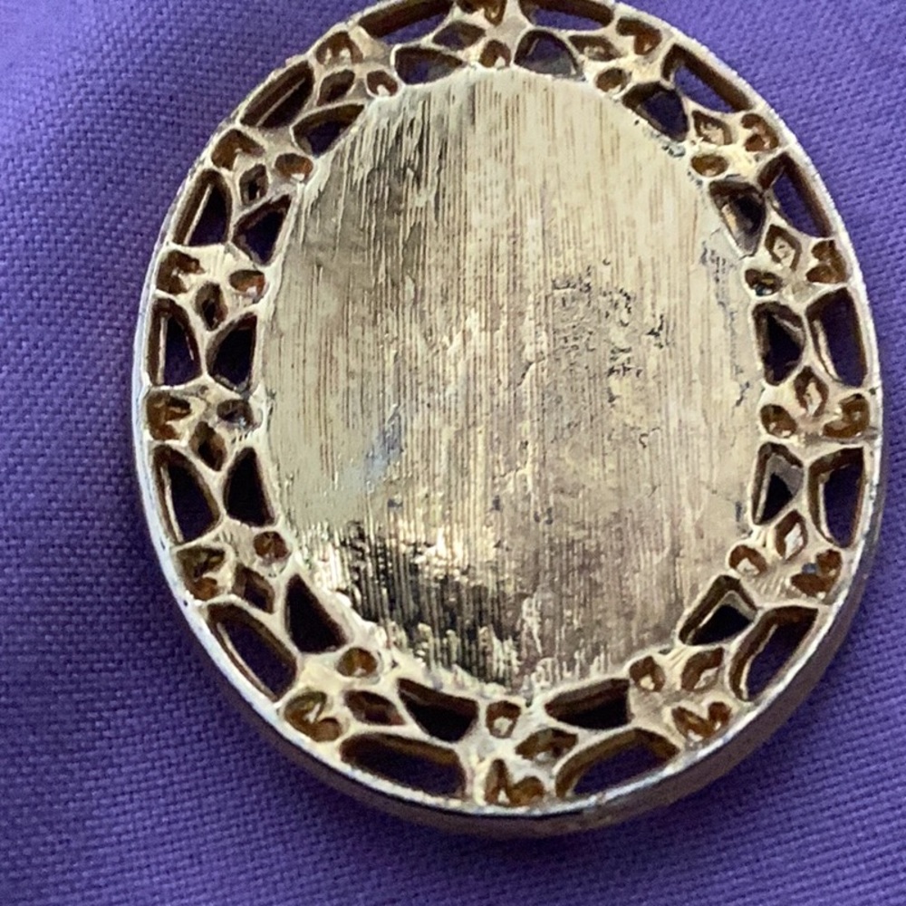 Necklace - Picture 3 of 3